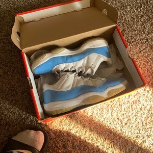 Jordan 11 unc lows.